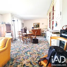 Apartment in La Rochelle (17000)