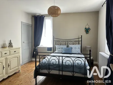 Commercial in Jarzé (49140)