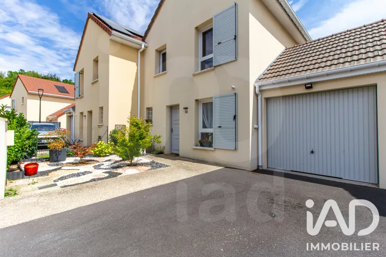 Maison 4 pièces 81 m² · à Saint-Maximin · 81 m² · 280 000 €