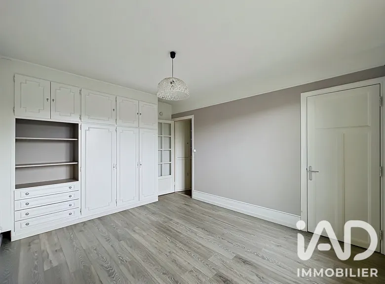 Appartement 1 pièce 24 m² · à Chaville · 23,7 m² · 149 000 €