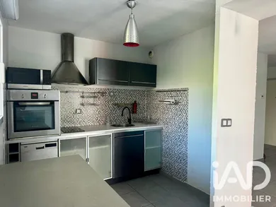 Apartment in Grenoble (38100)