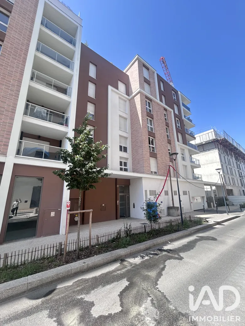 Appartement 3 pièces 54 m² · à Romainville · 53,5 m² · 350 000 €