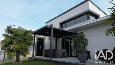 Maison d'architecte à Limoges-Fourches (77550)