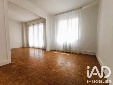 Appartement à La Roche-sur-Yon (85000)