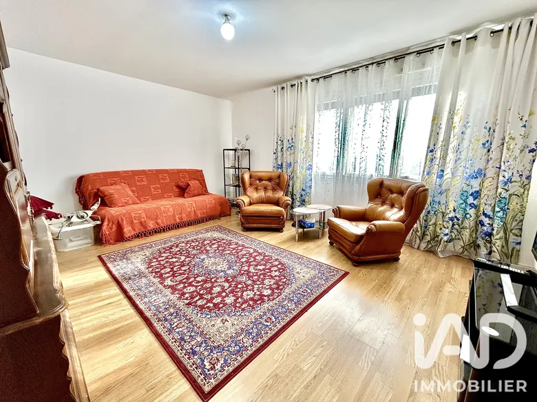 Appartement 3 pièces 67 m² · à Sens · 67 m² · 85 000 €
