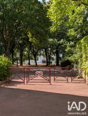 Apartment in Montigny-le-Bretonneux (78180)