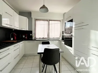 Maison à Lille (59260)