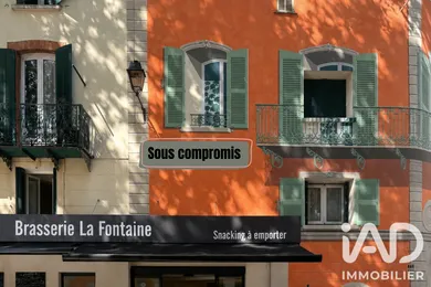 Building in Solliès-Pont (83210)
