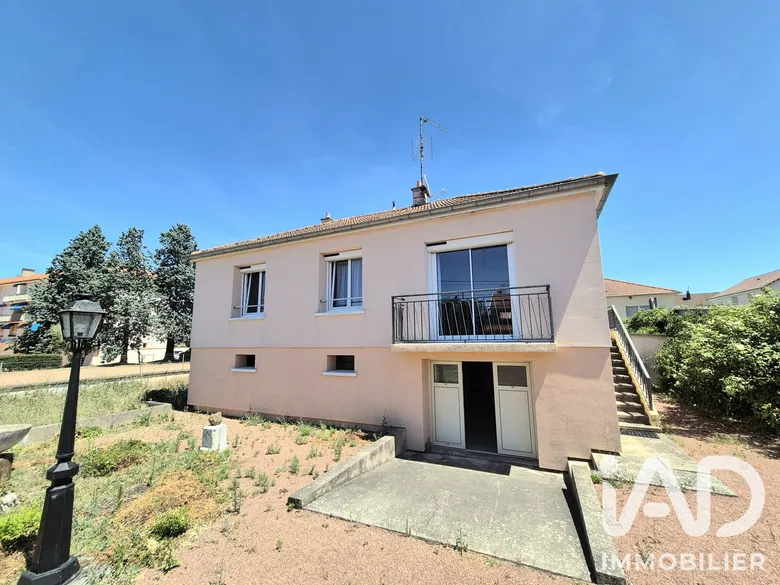 Maison 5 pièces 82 m² · à Riorges · 82 m² · 170 000 €