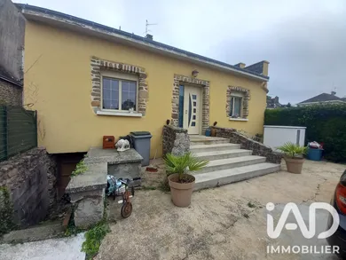 Maison de village à Bais (53160)