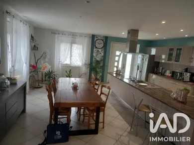 Maison de village à Bais (53160)