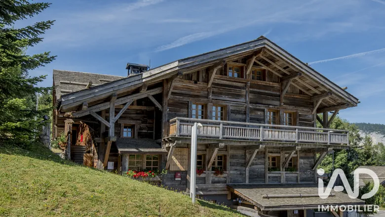 Maison 14 pièces 177 m² · à Arâches-la-Frasse · 177 m² · 5 775 000 €