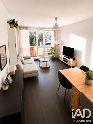 Apartment in Montmorency (95160)