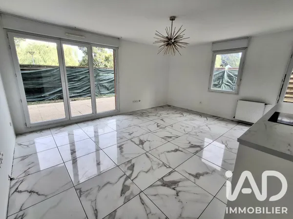 Appartement à Villiers-le-Bel (95400) photo 2