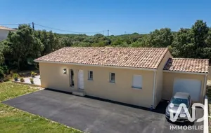 Maison traditionnelle à Tresques (30330)