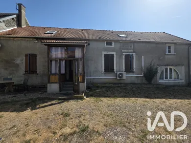 Maison de campagne à Sougères-en-Puisaye (89520)