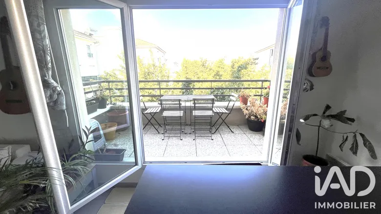 Appartement 2 pièces 47 m² · à Villeneuve-le-Roi · 47 m² · 186 000 €