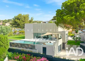 Architectural house in Bandol (83150)