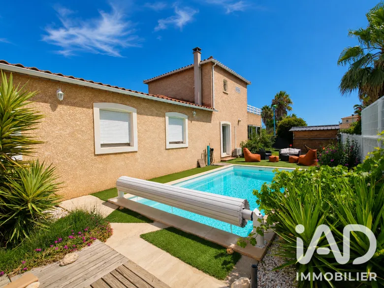 Maison 5 pièces 160 m² · à Saint-Cyprien · 160 m² · 630 000 €