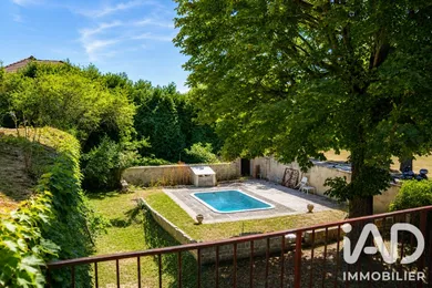 Maison à Villeneuve-la-Guyard (89340)