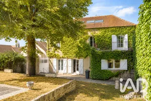 Maison à Villeneuve-la-Guyard (89340)