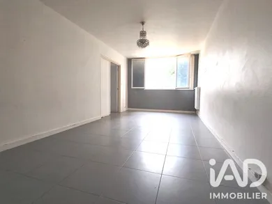 Appartement à Les Ulis (91940)