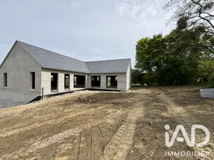 House in Blaison-Saint-Sulpice (49320)