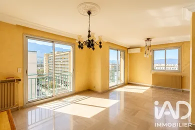 Apartment in Grenoble (38000)