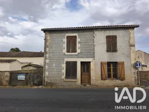 Maison à Chenay (79120)