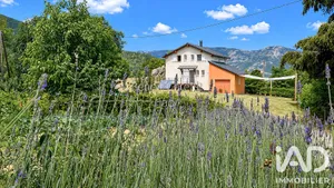 Maison traditionnelle à Quérigut (09460)
