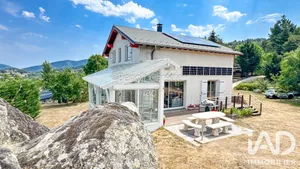 Maison traditionnelle à Quérigut (09460)