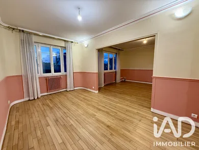 Apartment in Lisieux (14100)