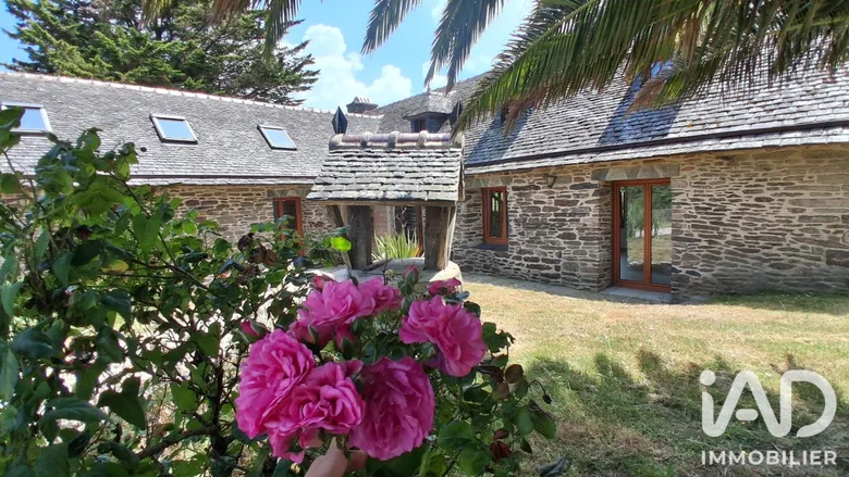 Maison 6 pièces 126 m² · à Guiclan · 126 m² · 332 800 €