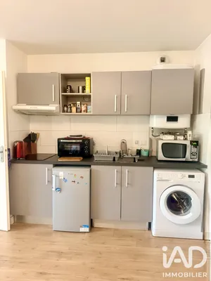 Apartment in Pessac (33600)