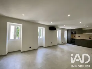 Apartment in Aubignan (84810)