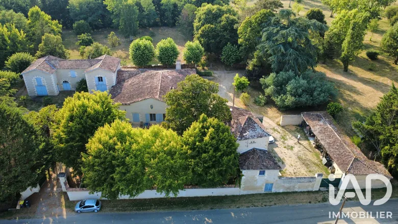 Maison 18 pièces 582 m² · à Marcellus · 582 m² · 679 000 €