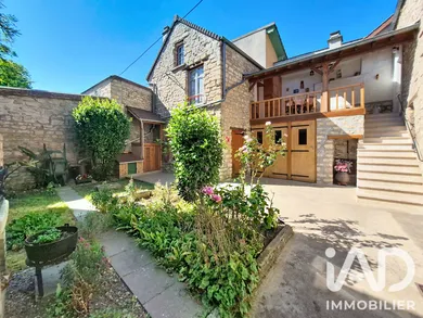 Townhouse in Verneuil-sur-Seine (78480)