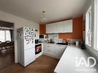 Apartment in Reims (51100)