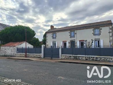 Maison de village à Saint-Aubin-du-Plain (79300)