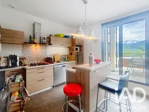 Apartment in Mercury (73200)
