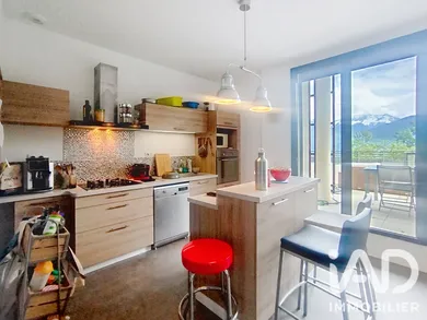 Apartment in Mercury (73200)