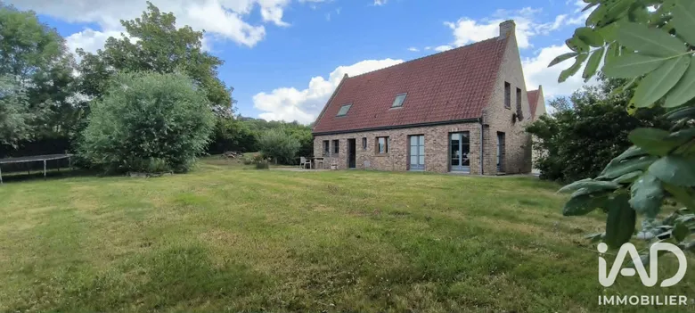 Maison 11 pièces 378 m² · à Cassel · 378 m² · 850 500 €