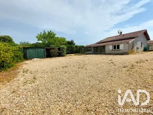Maison traditionnelle à Les Peintures (33230)