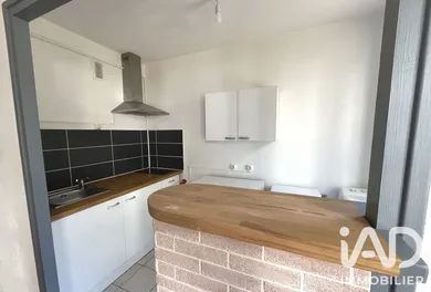 Studio à Poitiers (86000)