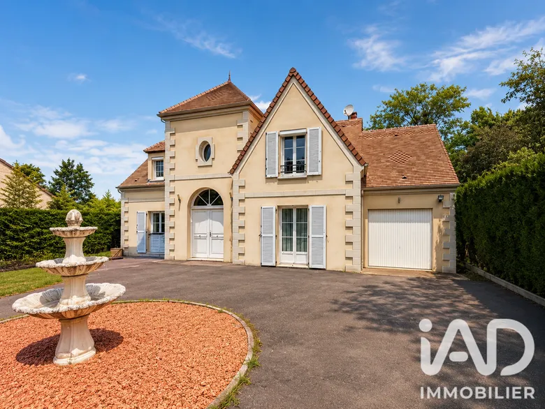 Maison 9 pièces 187 m² · à Cinqueux · 187 m² · 499 000 €