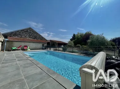 Domain in Le Thoult-Trosnay (51210)