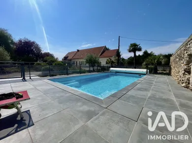 Domain in Le Thoult-Trosnay (51210)
