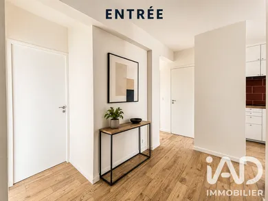 Apartment in Asnières-sur-Seine (92600)