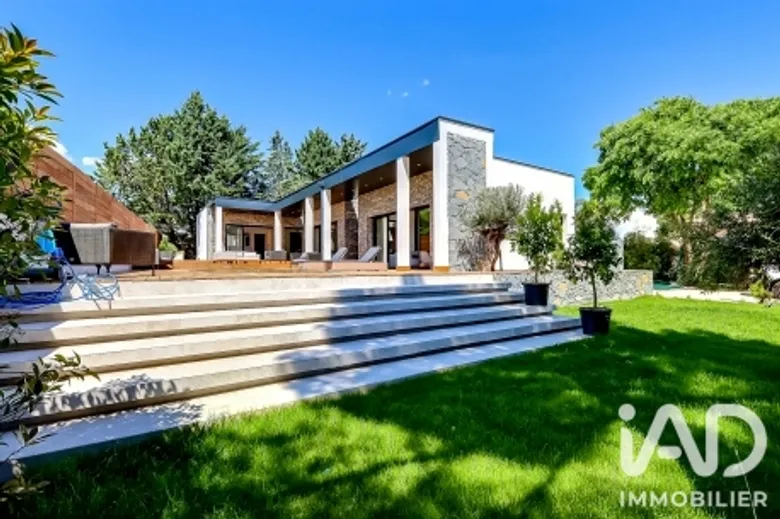 Maison 5 pièces 190 m² · à Uzes · 190 m² · 845 000 €
