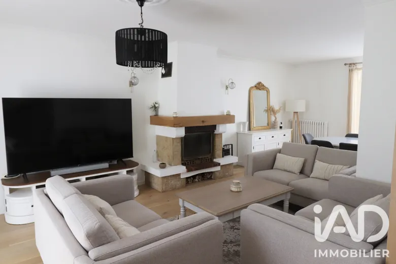 Maison 6 pièces 136 m² · à Viry-Châtillon · 136 m² · 449 000 €